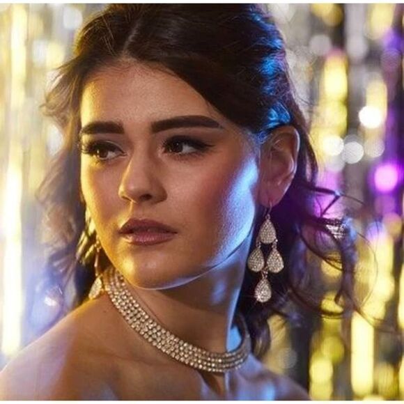 Amrita Singh Red Austrian Crystal Gold Drop Earrings - Picture 5 of 7